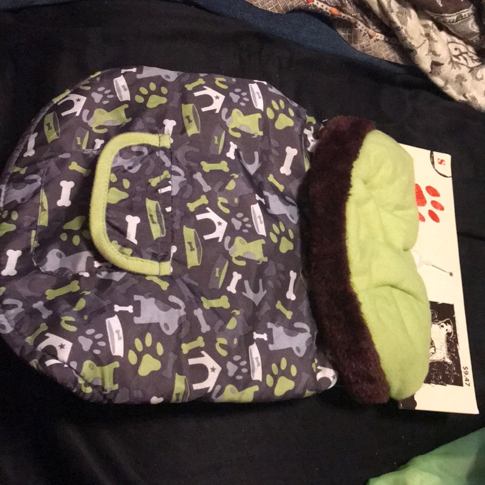 Dog sweater new with tags size S